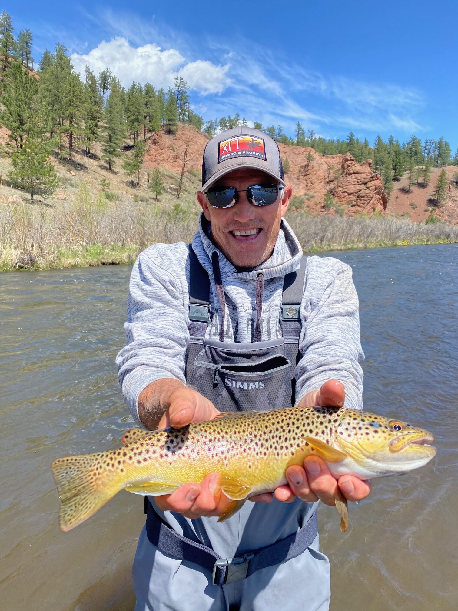 High water fishing on the South Platte near Deckers High water Brown Trout with guide Scott Dickson